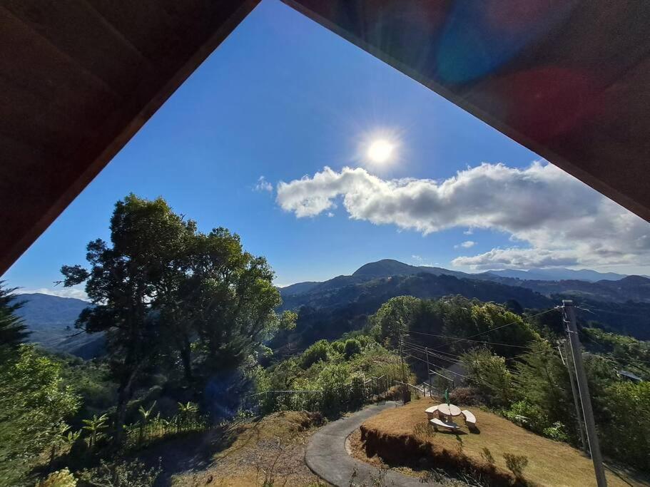 Chalet Monarca - The View In The Area!